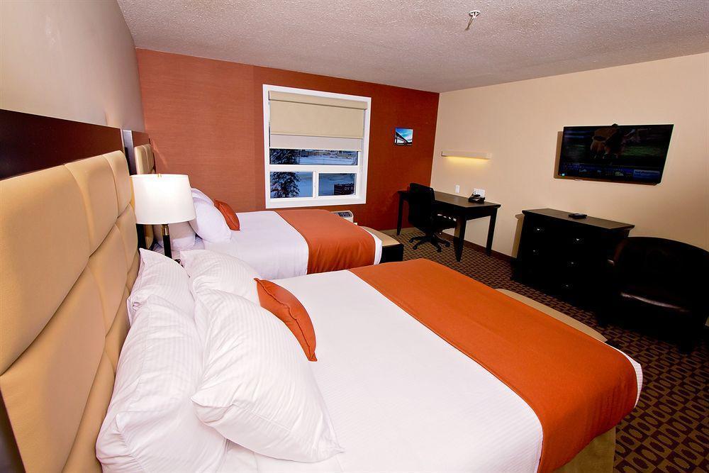 Service Plus Inns & Suites Drayton Valley Bagian luar foto